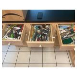 Utensils, silverware, pot holders - 3 drawers