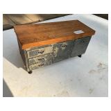 Nut bolt table bin