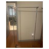 Rolling clothing rack