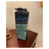 Blue tesl twisted vase