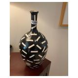 Black and white vase