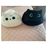 2- cat pillows