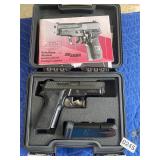 Sig Sauer P229- 9mm with mag