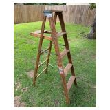 5ft wooden ladder