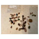 Lot assorted arrowheads