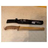 Camillus Carnivore X knife with sheath