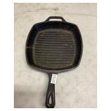 Lodge cast iron bacon skillet