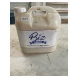 2.5 gallon Biz Shine floor shine