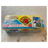 Unopened 1990 Bowman ball cards 528 cards