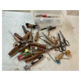 Lot of vintage ice picks / scissors