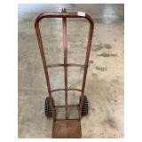 Pneumatic tire Dolly