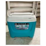 Igloo 30 quart teal and white cooler