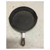 Lodge Cast iron skillet