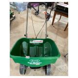 Scottï¿½s turf builder seeder