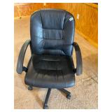 Black rolling office chair - hydraulics good