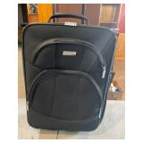 Rolling suitcase