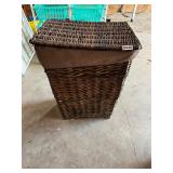 Wicker hamper basket