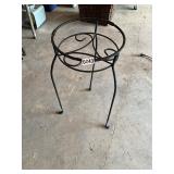 Metal plant stand