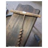 Early Primitive Antique T Handle Wood Auger