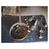 cold handle style pot full of jingle bells