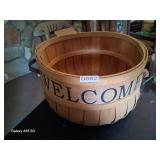 Large apple basket with welcome print