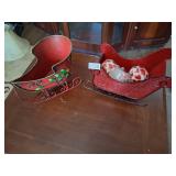 2 sleigh decor