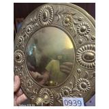Brass wall sconce? Shiney mirrored center