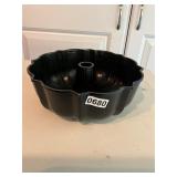 Bundt pan
