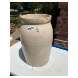 No 4 crock