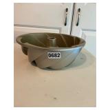 Decorative Bundt pan