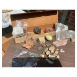 Lot assorted geodes and quartzï¿½s