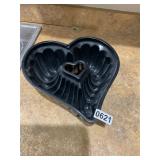 Heart shaped Bundt pan