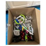 Box flatware and utensils