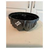 Bundt pan