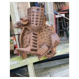 Vintage cast iron corn sheller