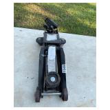 Black 2 ton hydraulic jack- no handle