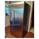 Clean GE 25.1cf Stainless side by side Fridge