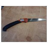 nice folding branch saw