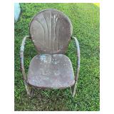 Vintage shell design metal chair