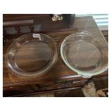 2 glass pie plates