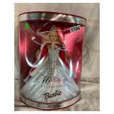 Barbie - new In box- 2001 Holiday Barbie