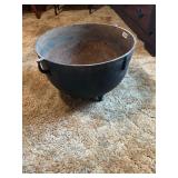 Number 10 cast iron cauldron