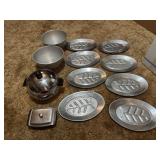 Stainless steel plates, bowls, etc.