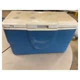 Blue coleman ice chest/cooler