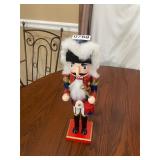Nutcracker ï¿½ red blue