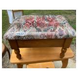 Padded foot/ storage ottoman