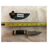 Damascus blade knife, beautiful wood handle