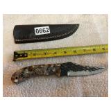 Damascus blade knife, beautiful wood handle