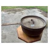 #12 Cast Iron footed Dutch oven