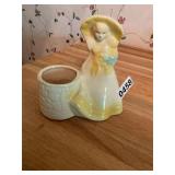 Vintage Southern Belle planter yellow/ white
